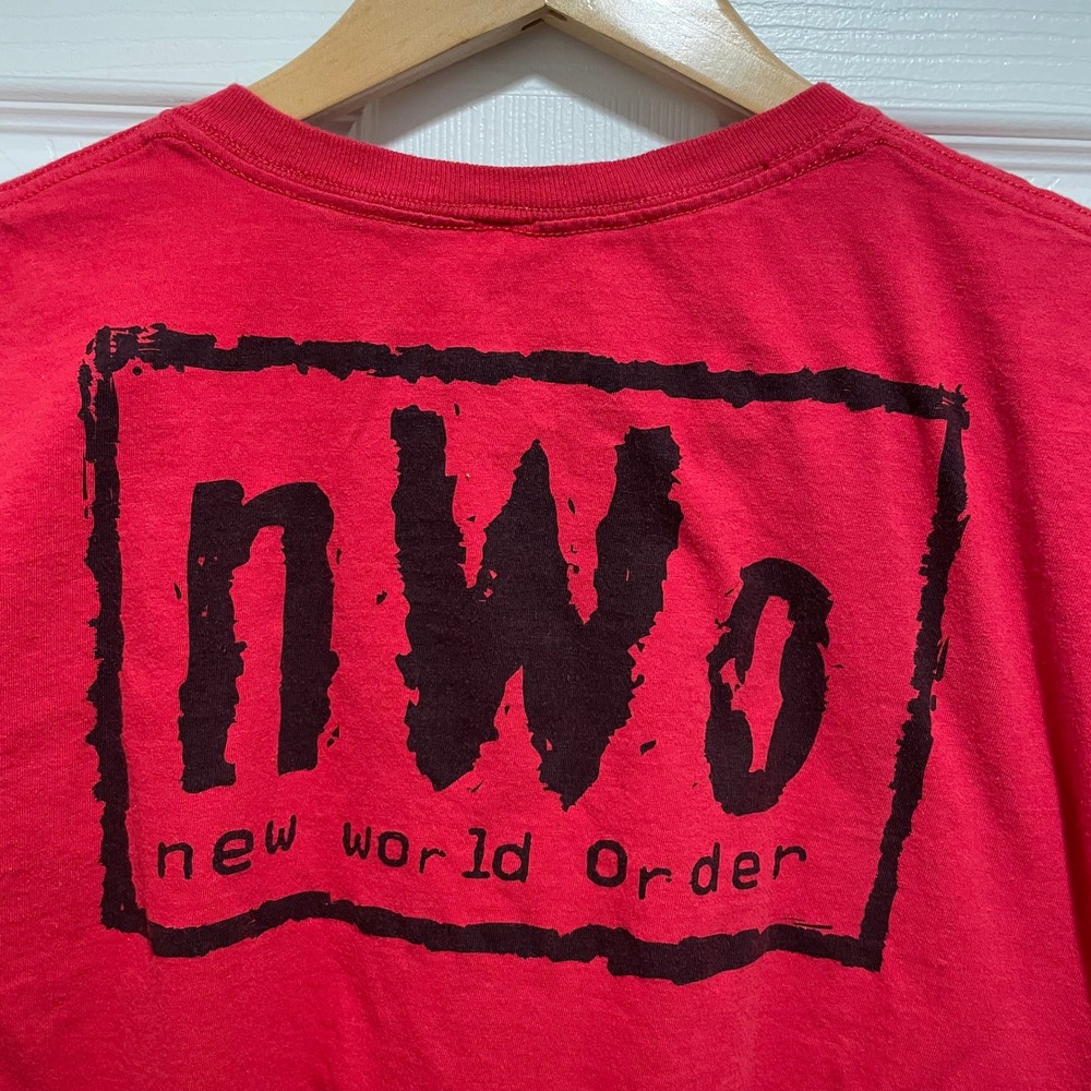 WWE NWO New World Order Graphic T-Shirt Mens Size L Red Wolfpac Wrestling Logo